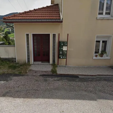 Situe Entre Et Gerardmer - 13 Minutes Des Pistes De Ski - 2 Personnes - Cuisine Equipe Avec Four, Plaque De Cuisson, Lave-vaisselle, Machine A Cafe, Raclette Apartman La Bresse